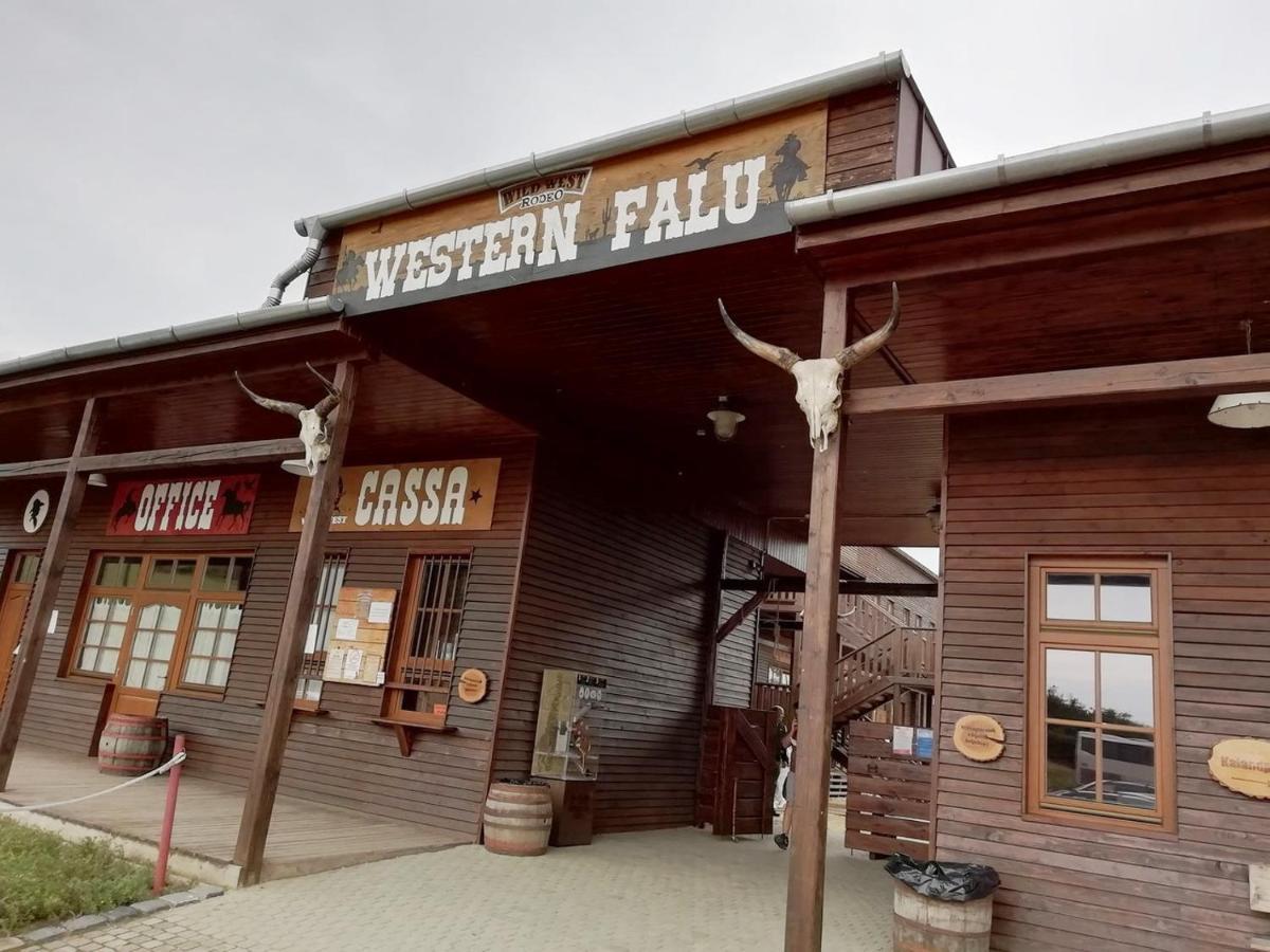 Tordas Western House Exterior foto
